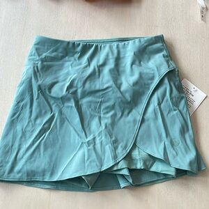 Lululemon Wrap Tennis Skirt sz 2